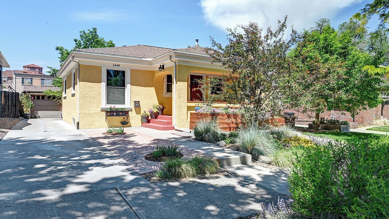 Photo of Outdoor in Hale