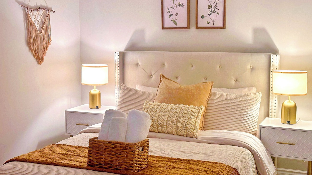 Photo of Bedroom in Oakville