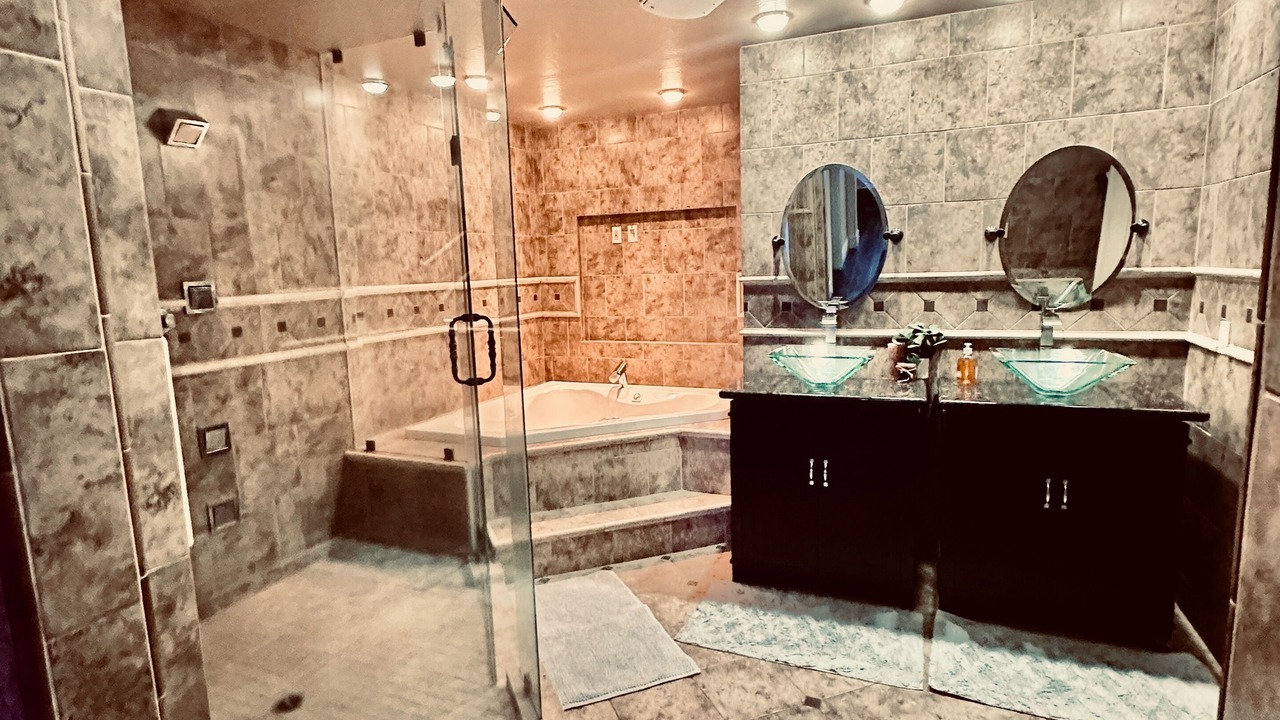 Photo of Bathroom in Canyon Trails