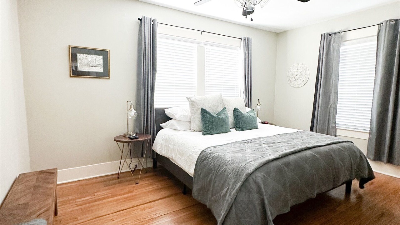 Photo of Bedroom in Laurel