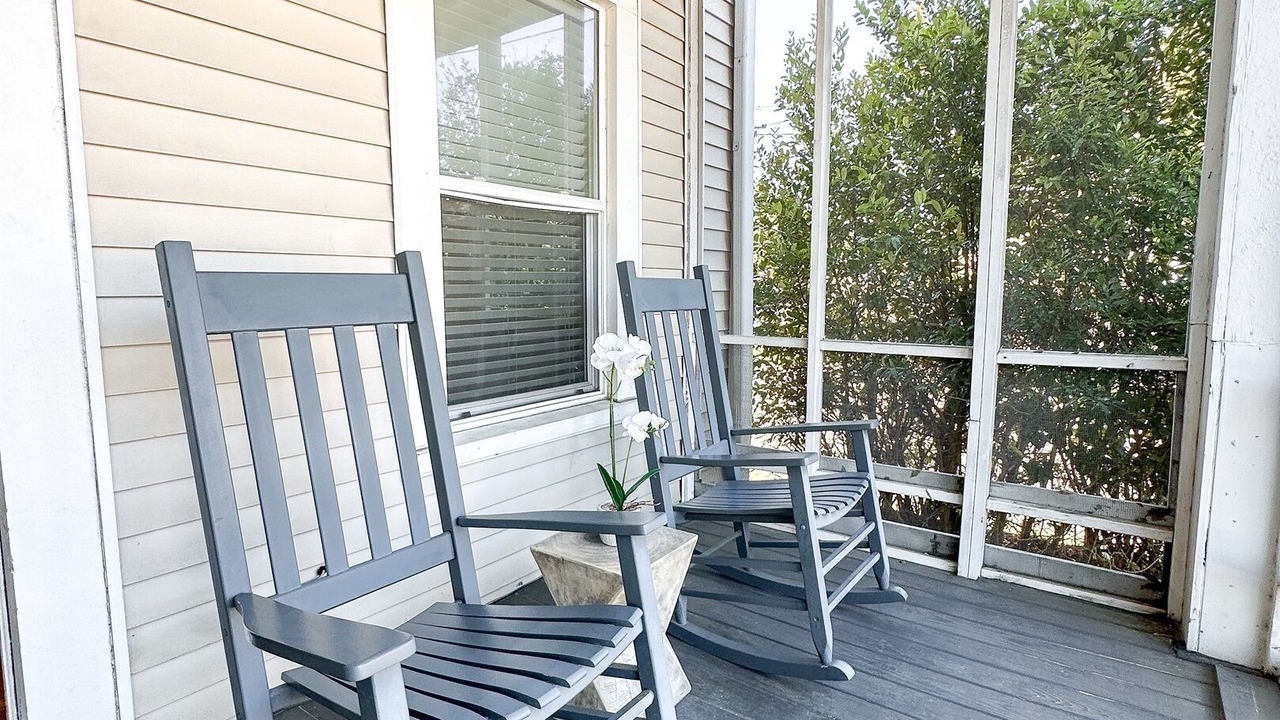 Photo of Patio Balcony in Laurel