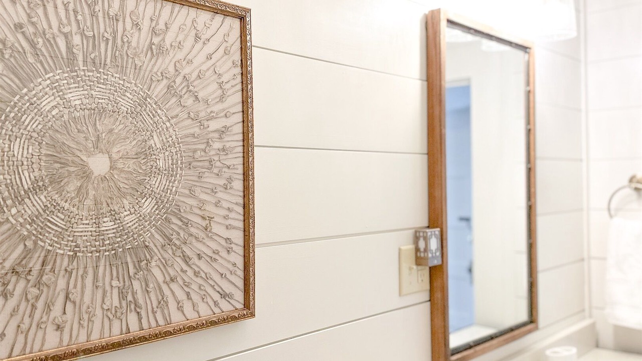Photo of Bathroom in Laurel