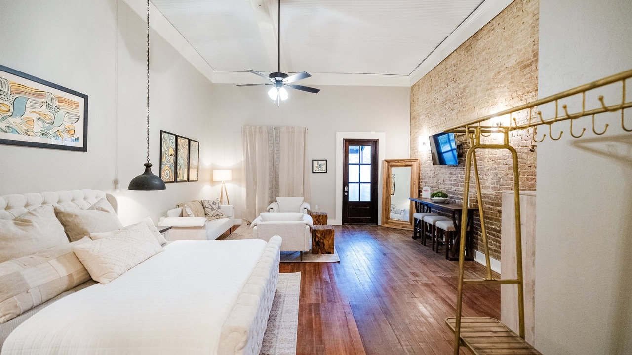 Photo of Bedroom in Laurel