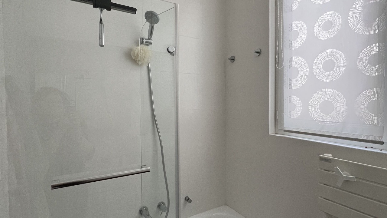 Photo of Bathroom in Quartier de la Plaine-de-Monceaux