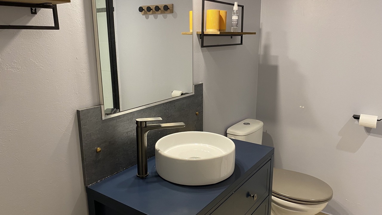 Photo of Bathroom in Anatole France