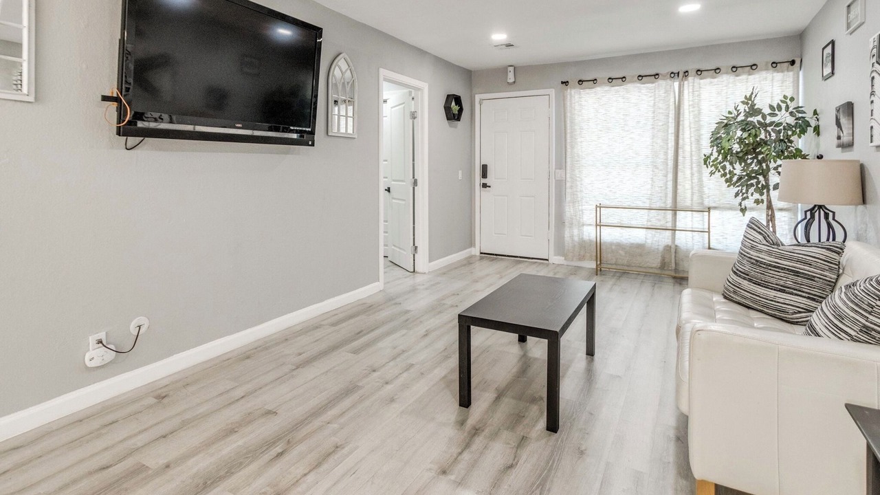 Photo of Livingroom in Central Oklahoma City