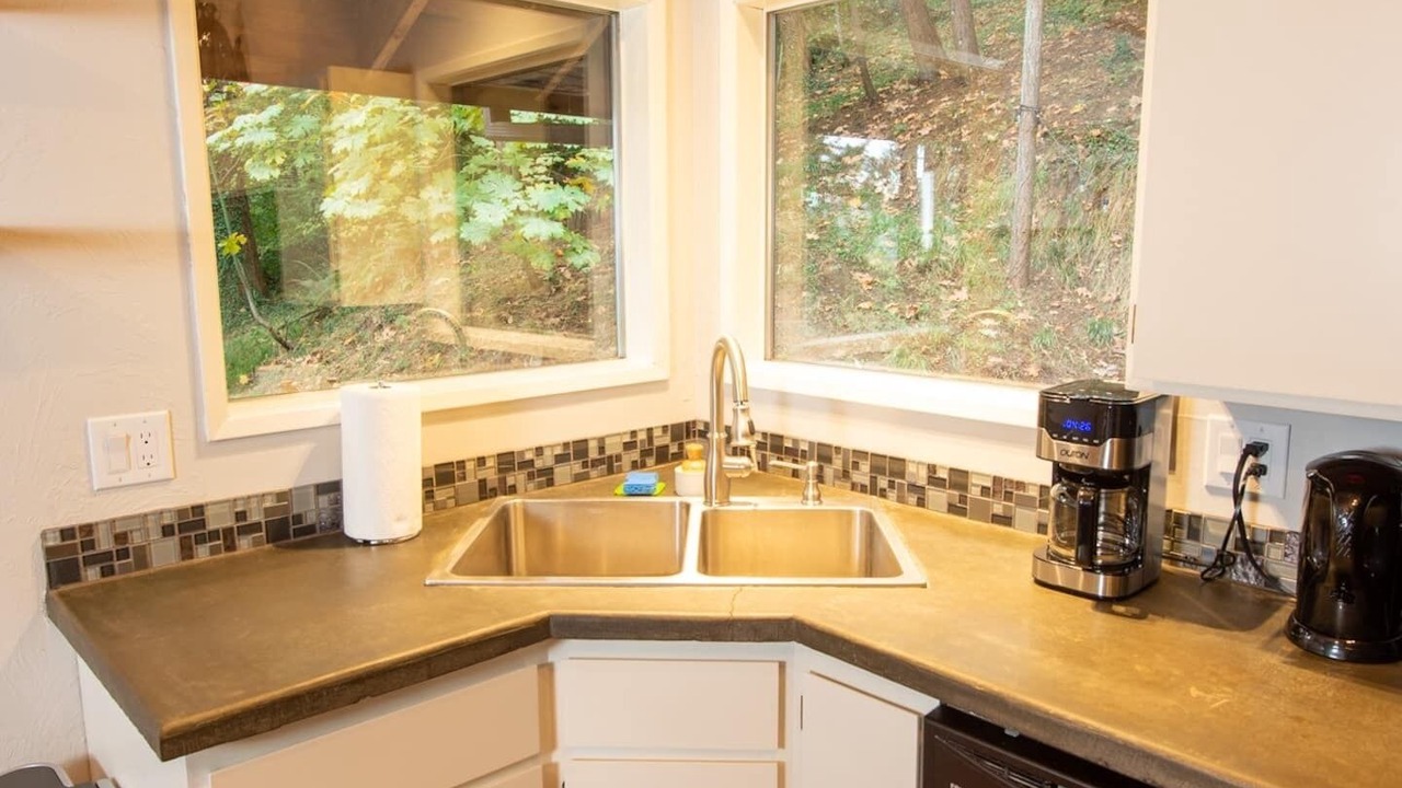 Photo of Kitchen in South Hills