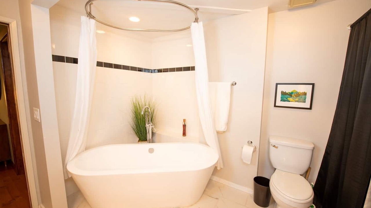 Photo of Bathroom in South Hills