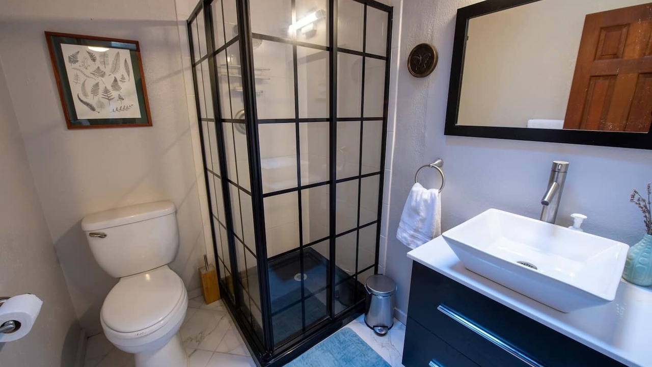 Photo of Bathroom in South Hills