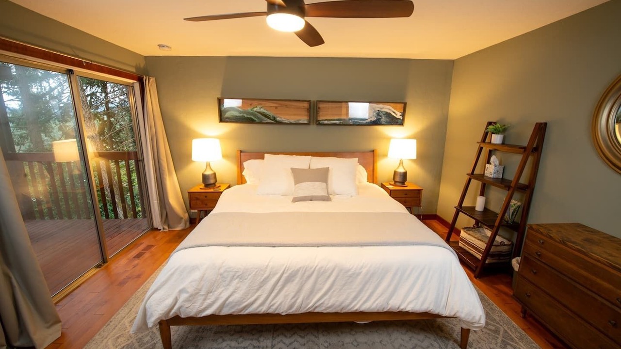 Photo of Bedroom in South Hills