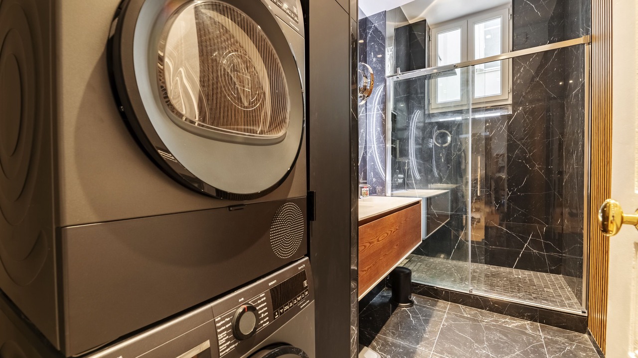 Photo of Bathroom in Porte-Dauphine