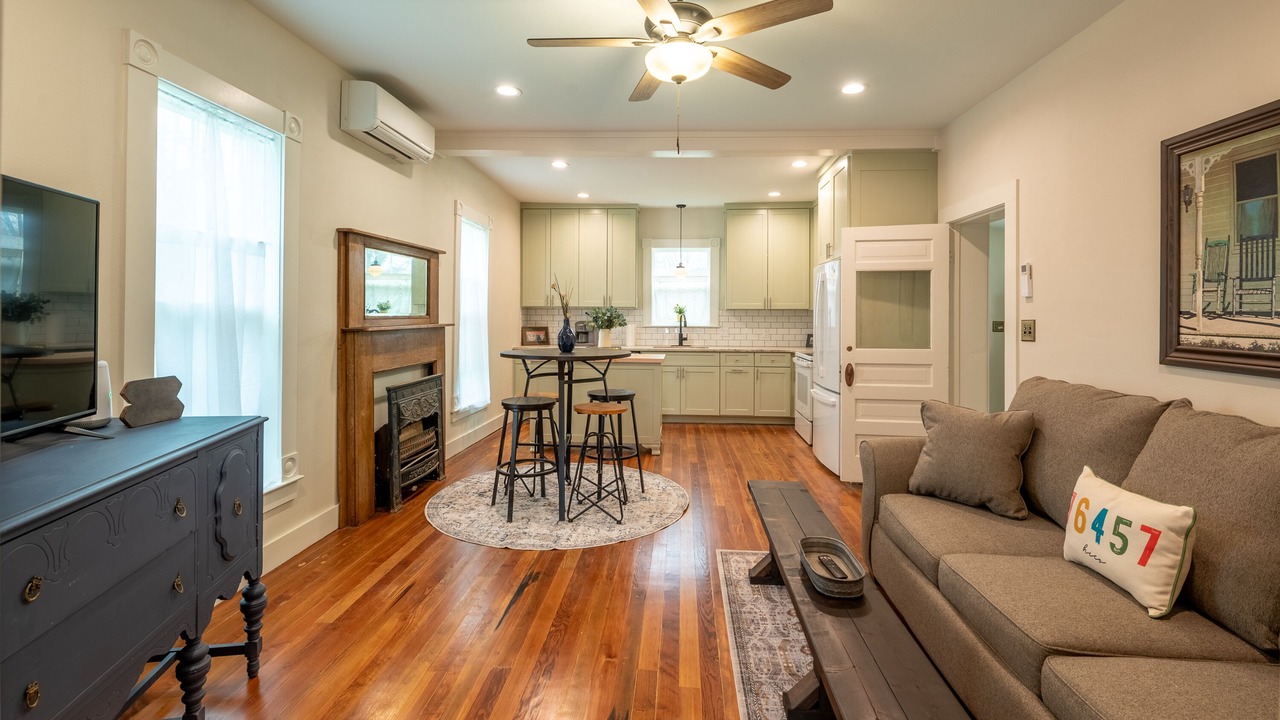 Photo of Livingroom in Hico