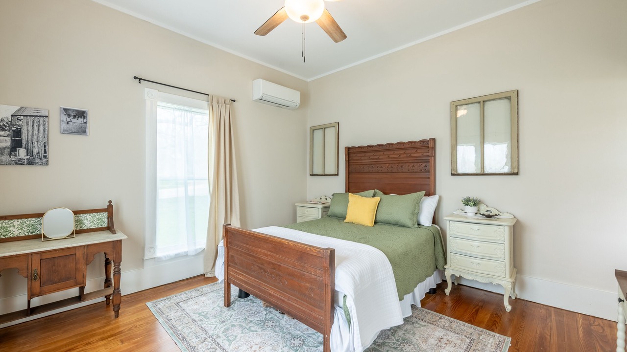 Photo of Bedroom in Hico