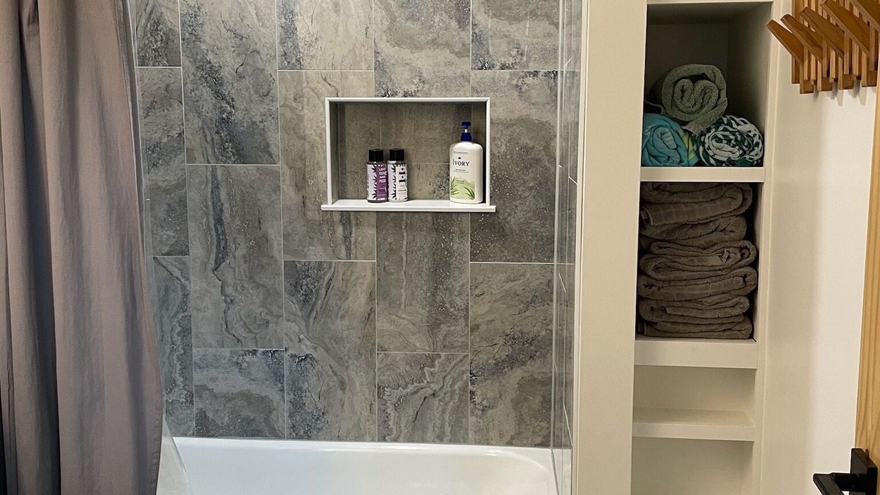 Photo of Bathroom in Knox County