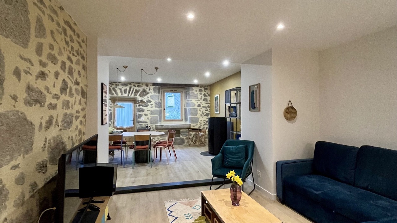 Photo of Livingroom in Pers