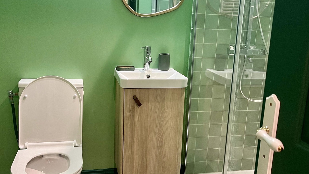 Photo of Bathroom in Pers