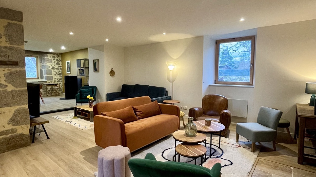 Photo of Livingroom in Pers