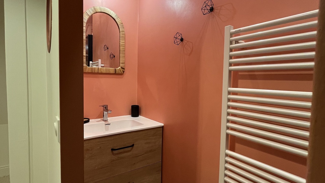 Photo of Bathroom in Pers