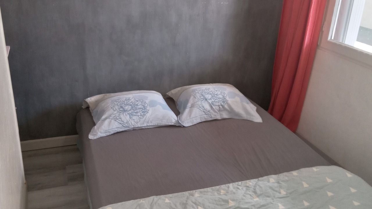 Photo of Bedroom in Houilles