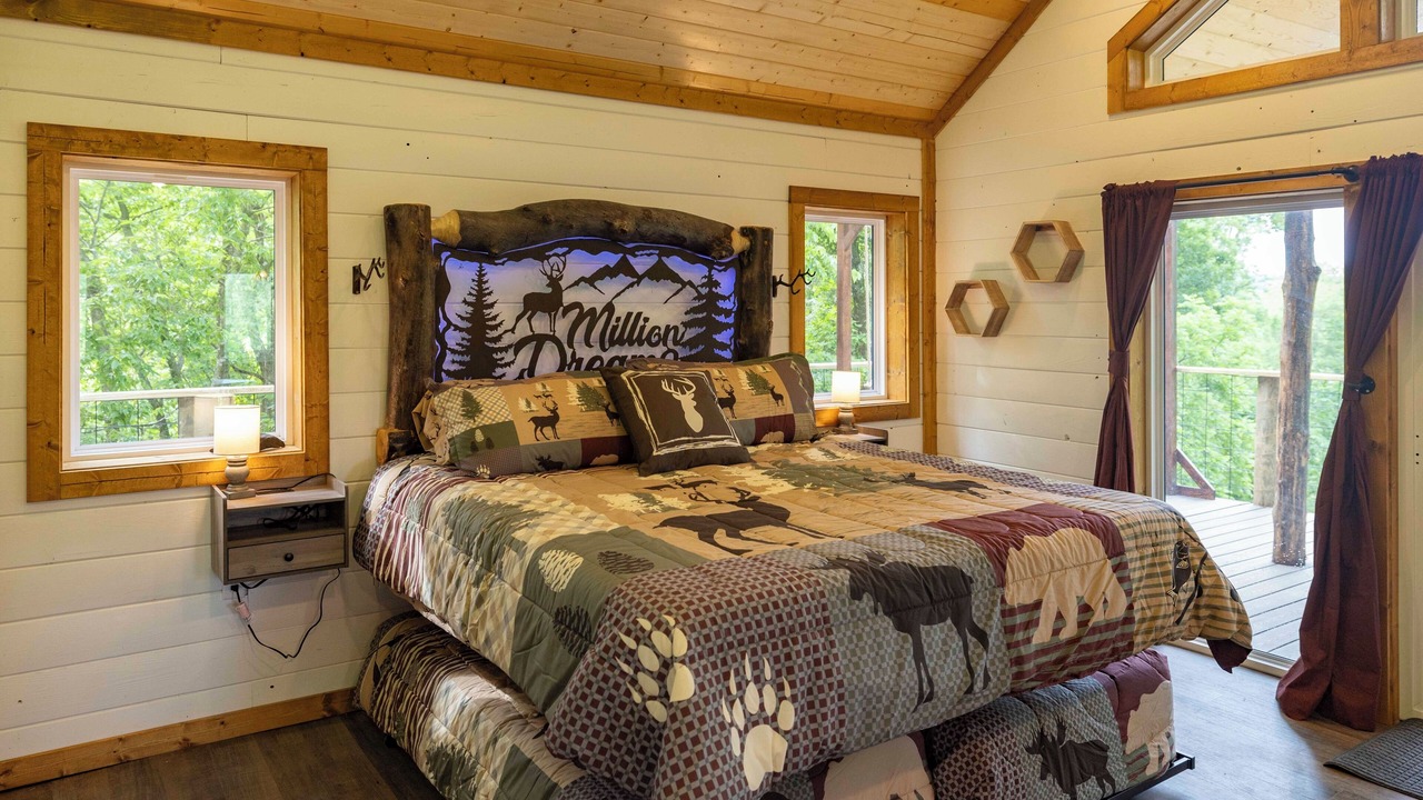 Photo of Bedroom in West Siloam Springs