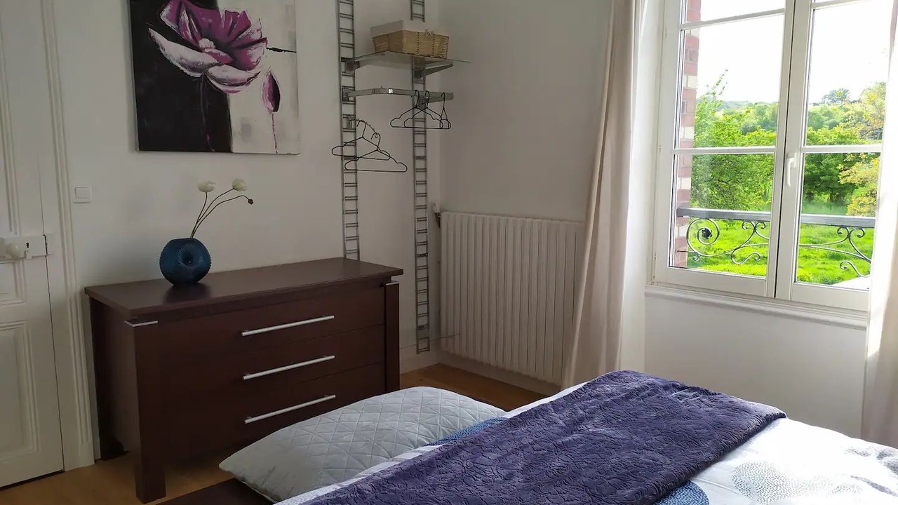 Photo of Bedroom in Vingt-Hanaps