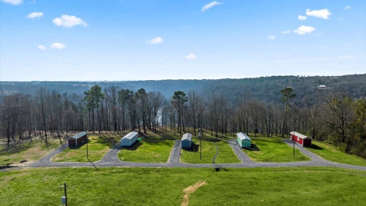 Photo of Others in Albertville