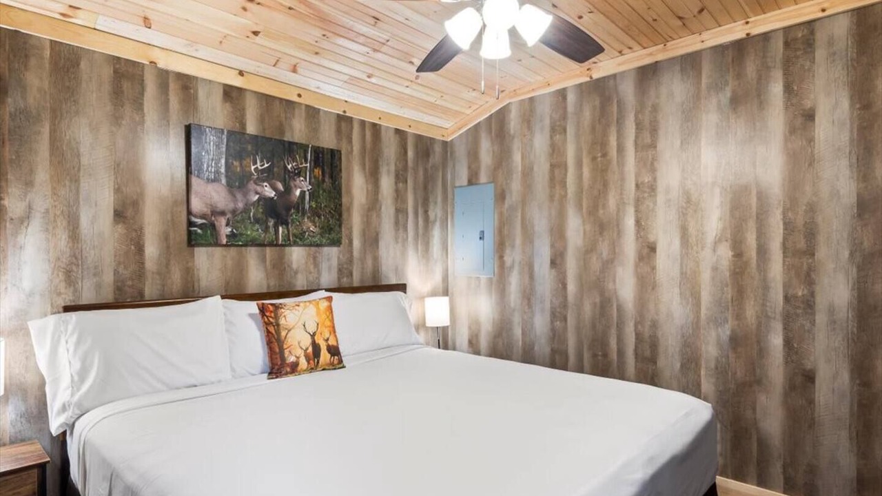 Photo of Bedroom in Albertville