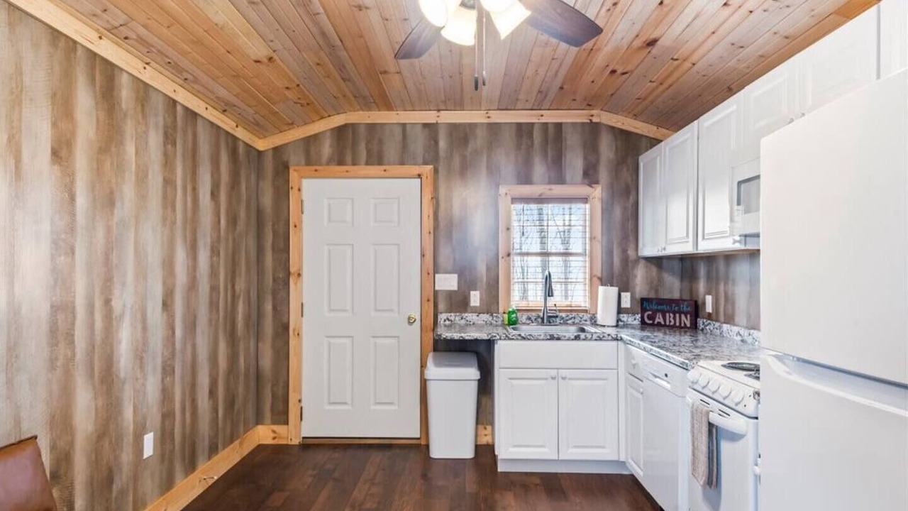 Photo of Kitchen in Albertville