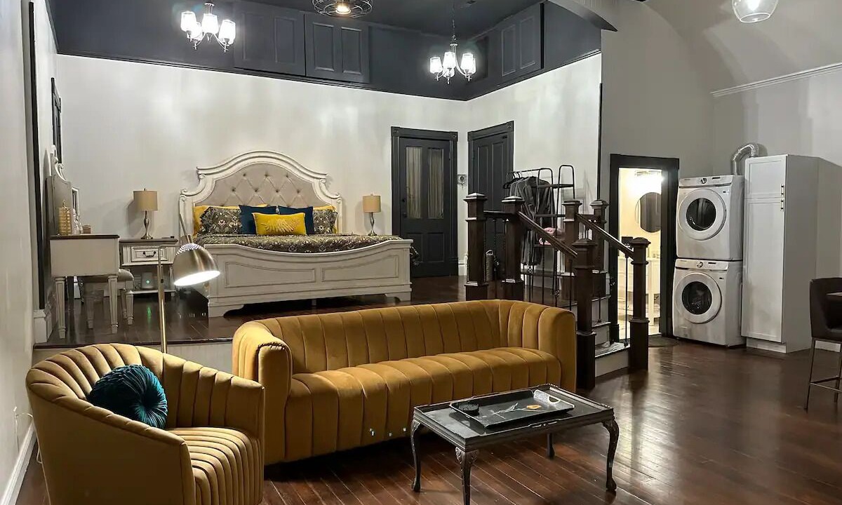 Photo of Livingroom in McKittrick