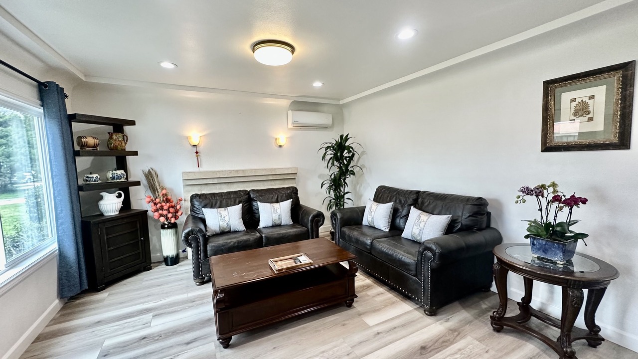 Photo of Livingroom in Alhambra