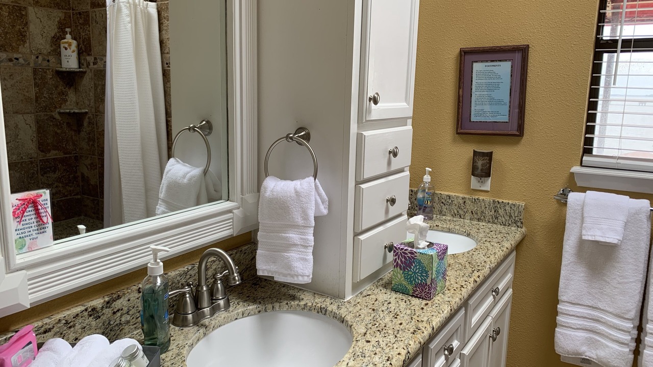 Photo of Bathroom in Clear Water Point