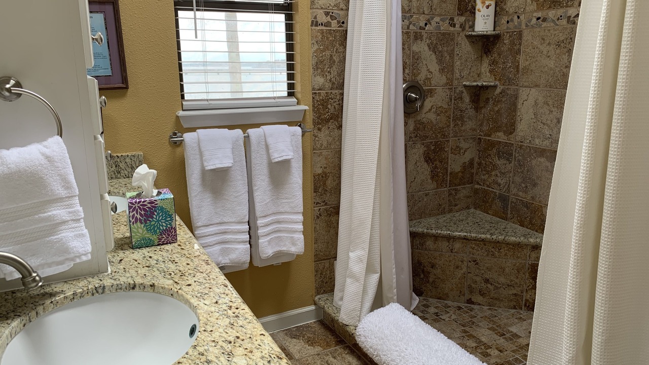 Photo of Bathroom in Clear Water Point