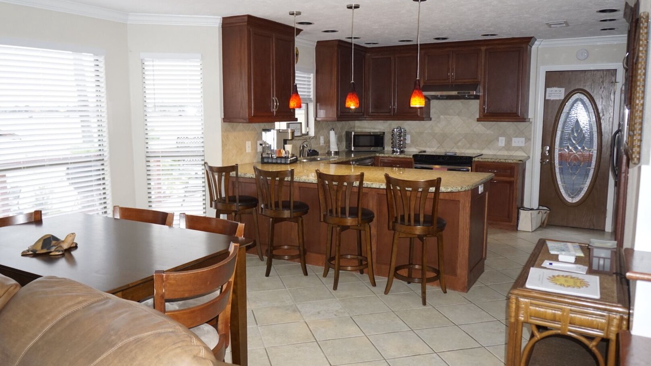 Photo of Kitchen in Clear Water Point