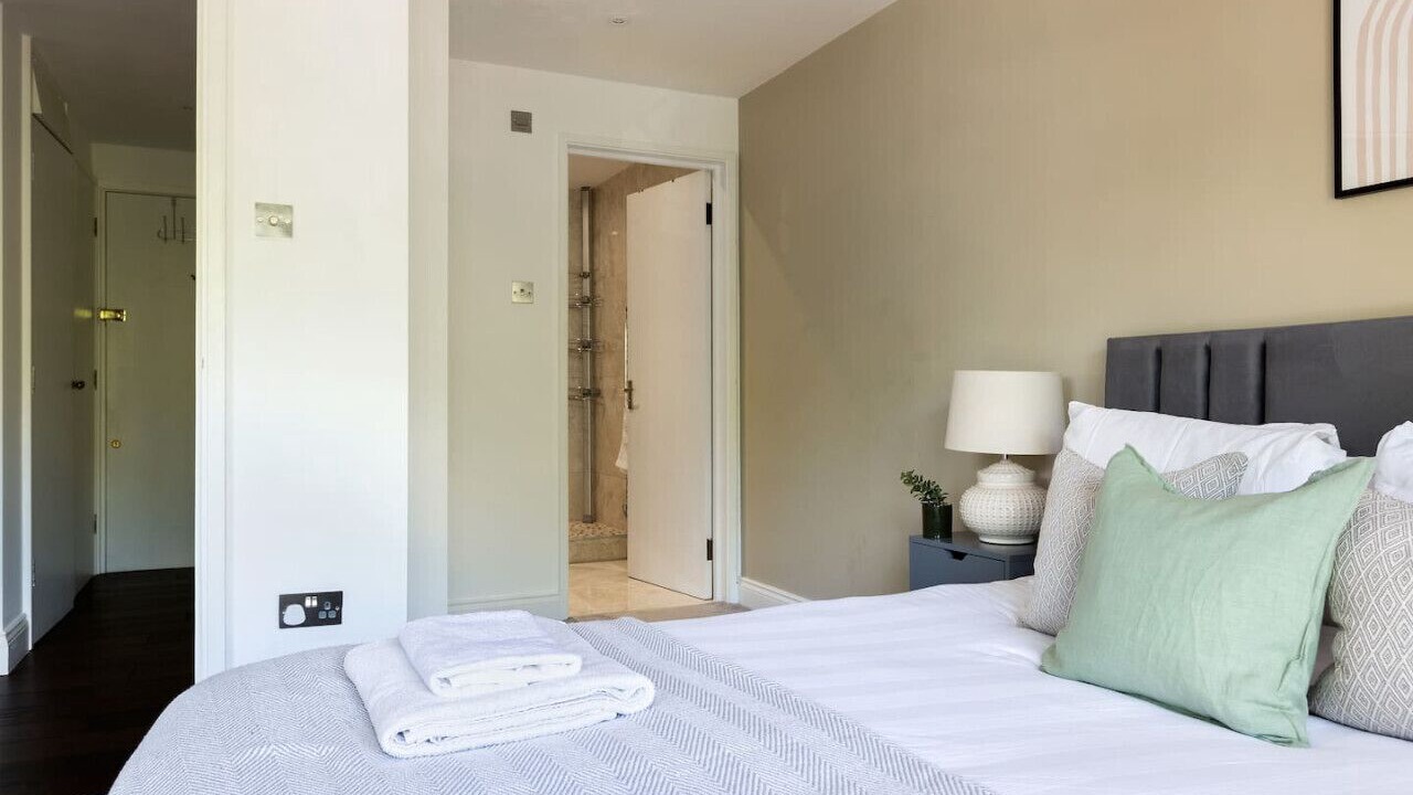 Photo of Bedroom in Fulham Broadway
