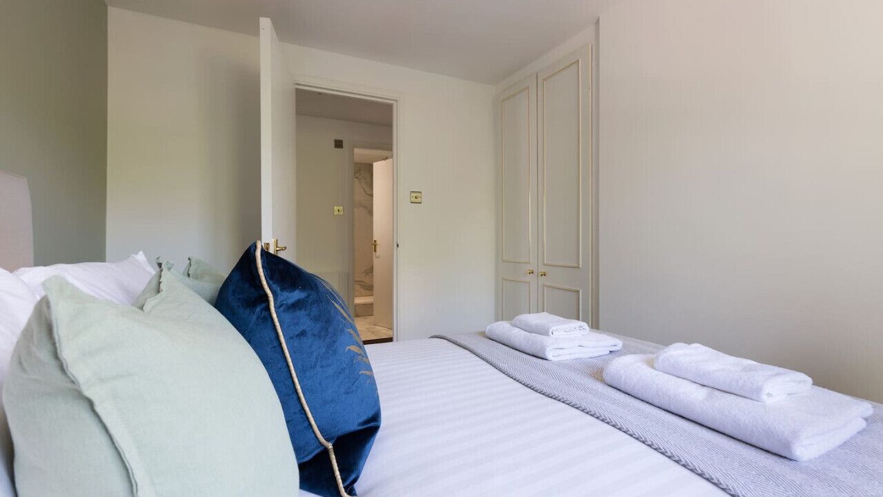 Photo of Bedroom in Fulham Broadway