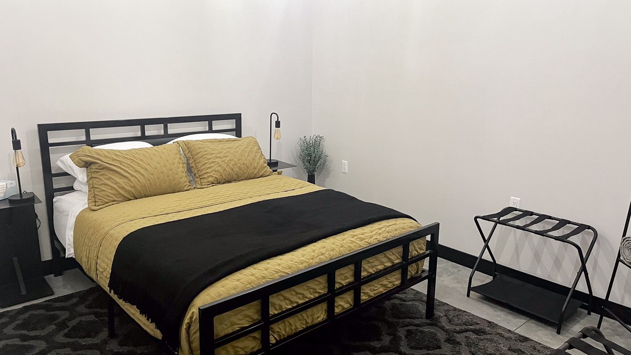 Photo of Bedroom in Bird City