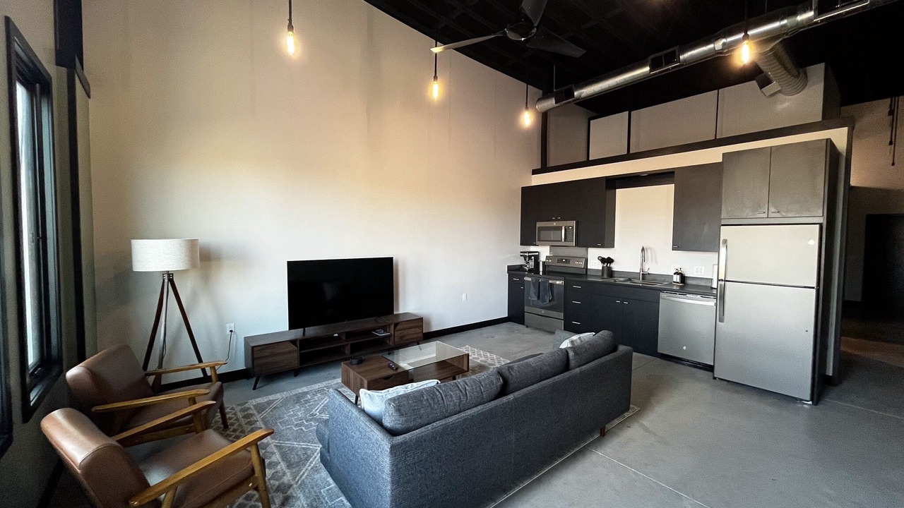 Photo of Livingroom in Bird City