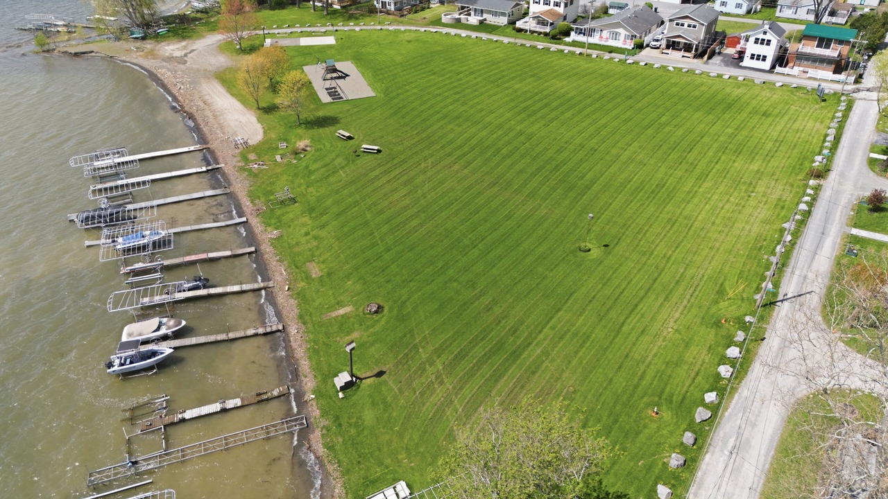 Photo of Outdoor in Town of Richmond