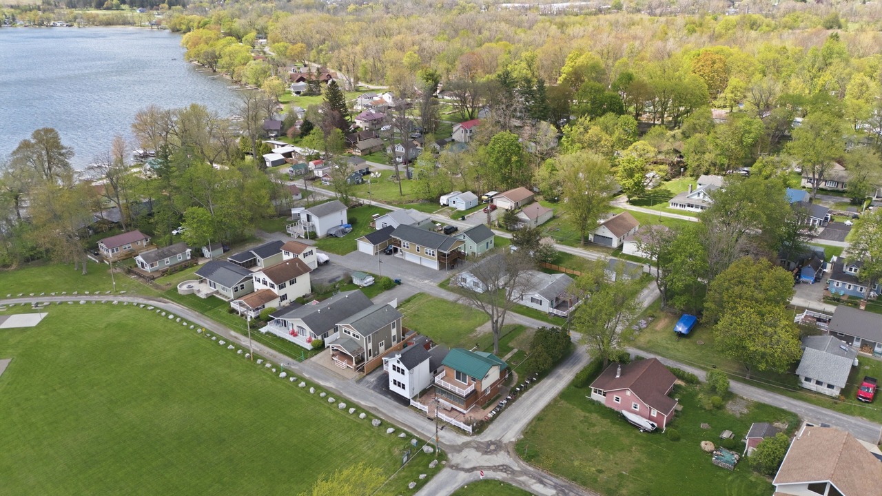 Photo of Outdoor in Town of Richmond
