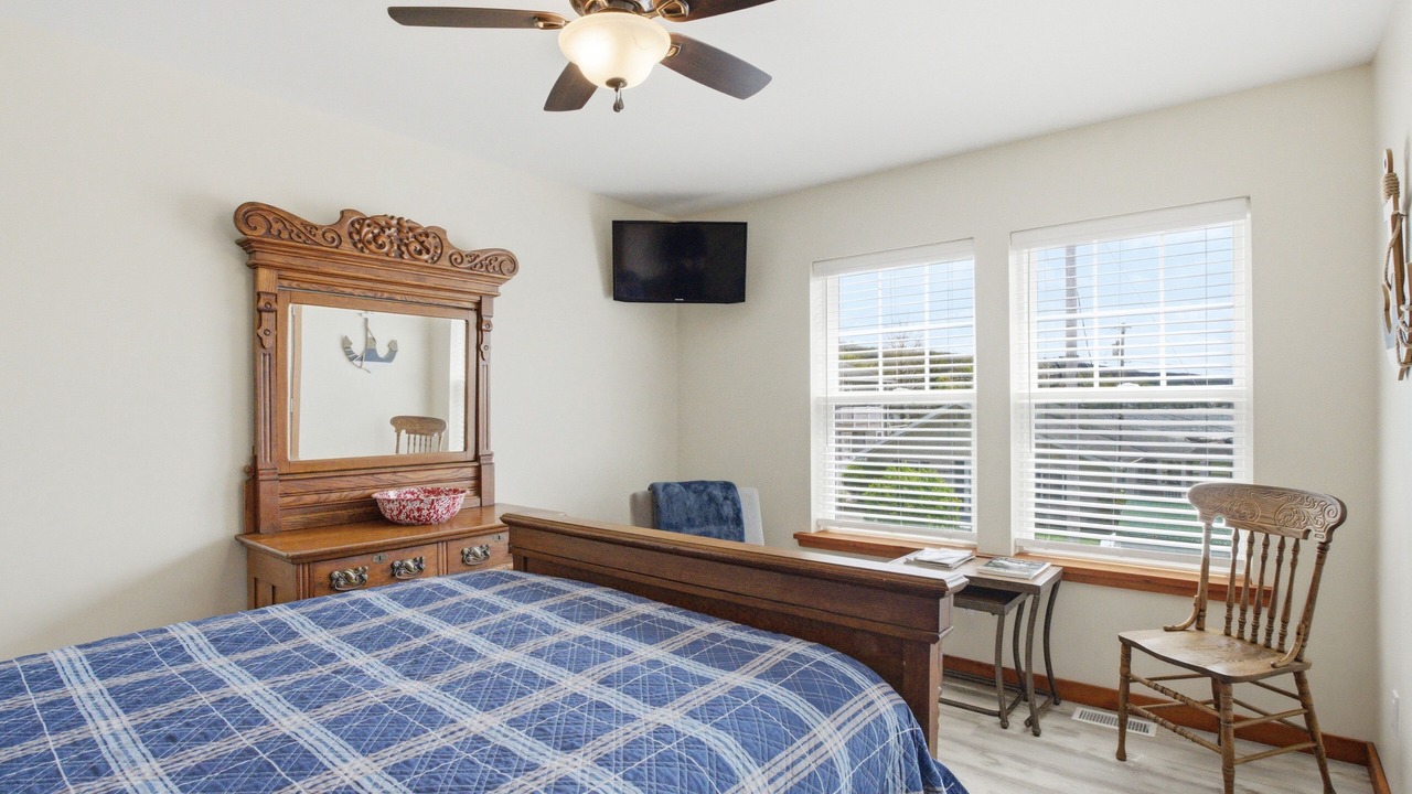 Photo of Bedroom in Town of Richmond