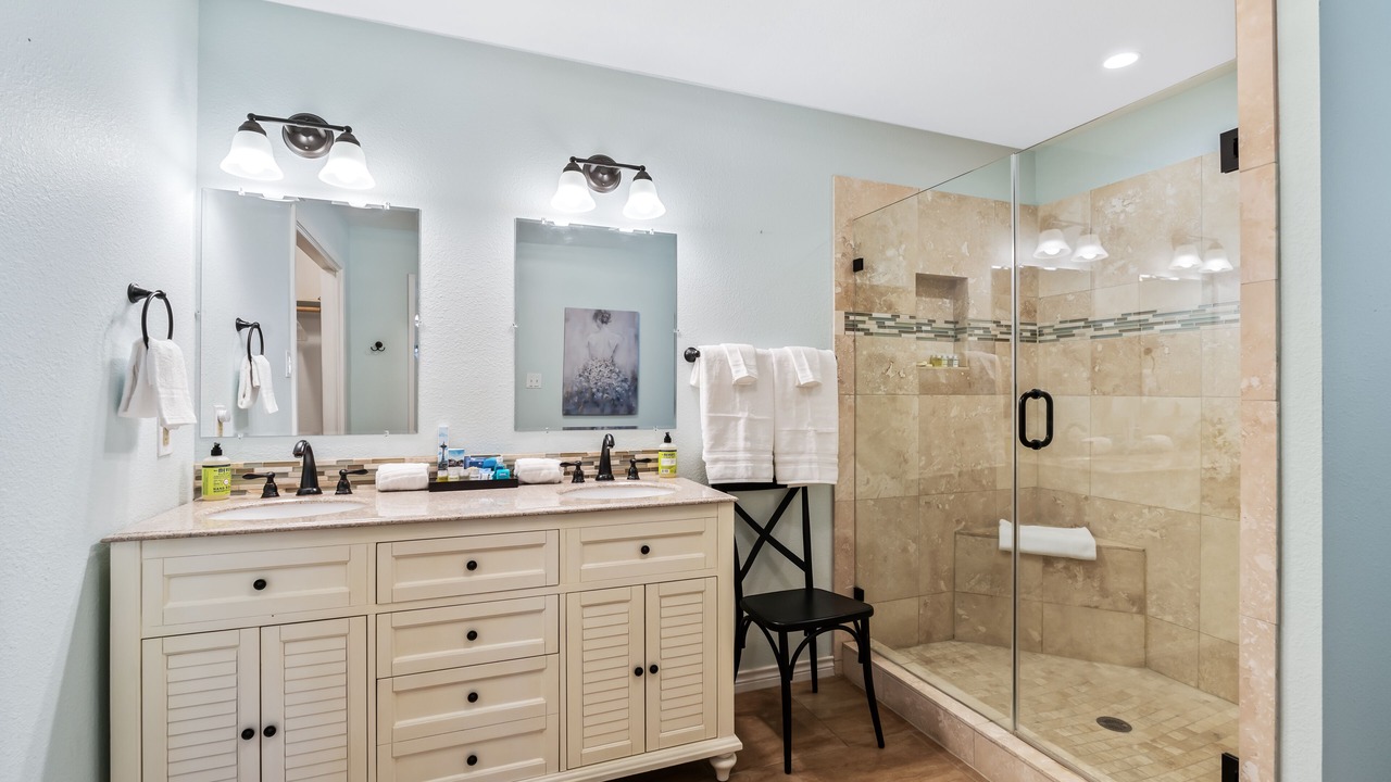 Photo of Bathroom in Buchanan Dam