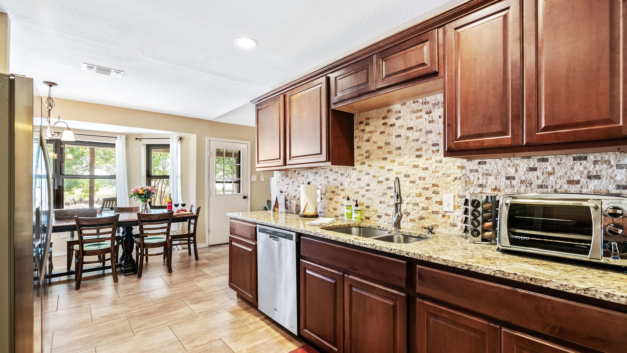 Photo of Kitchen in Buchanan Dam