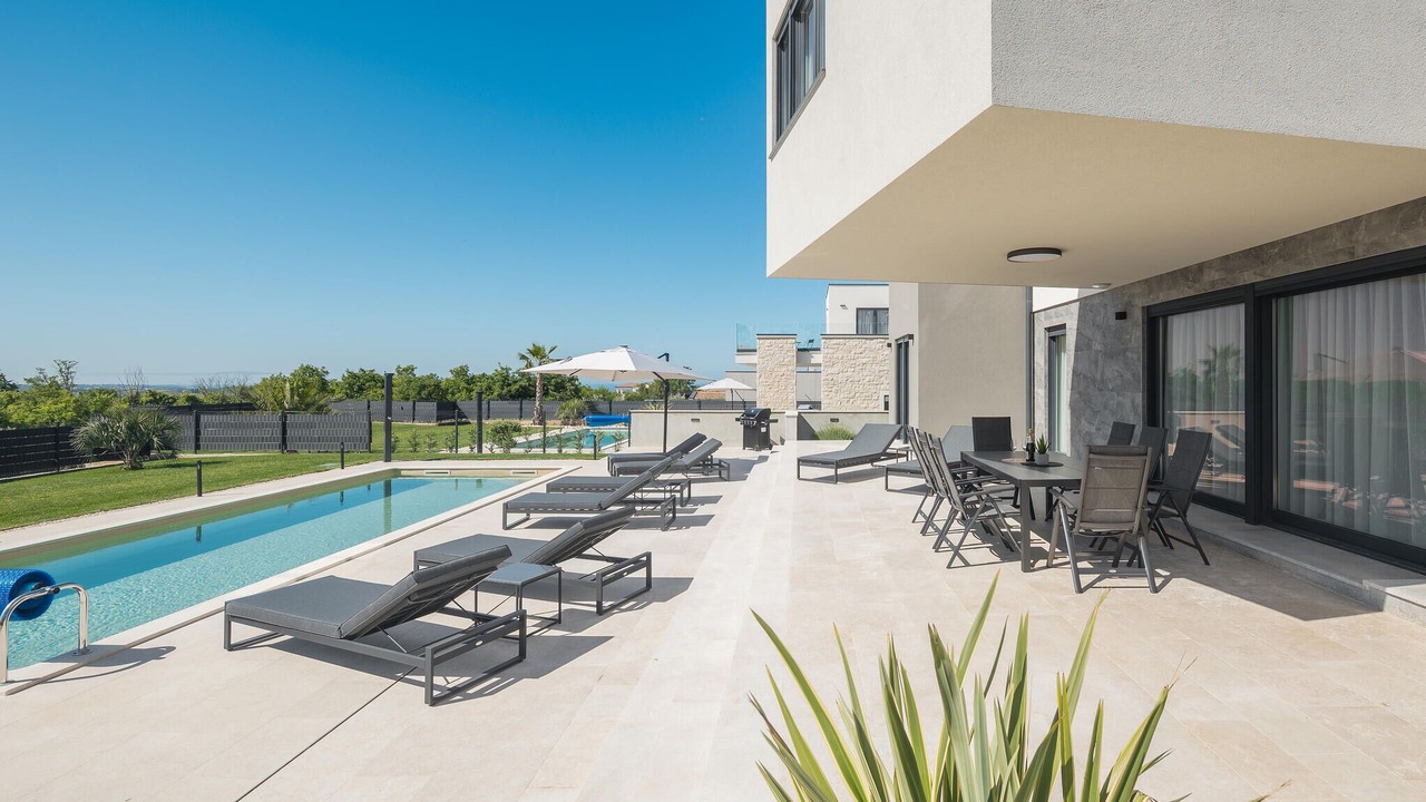 Photo of Outdoor in Frata