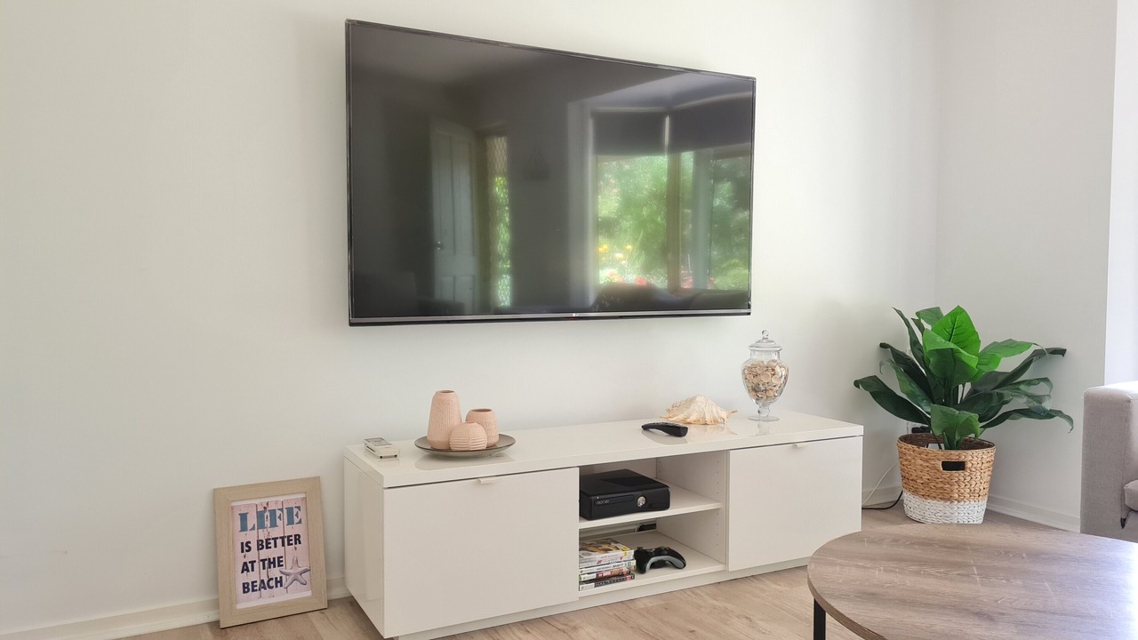 Photo of Livingroom in Capel Sound