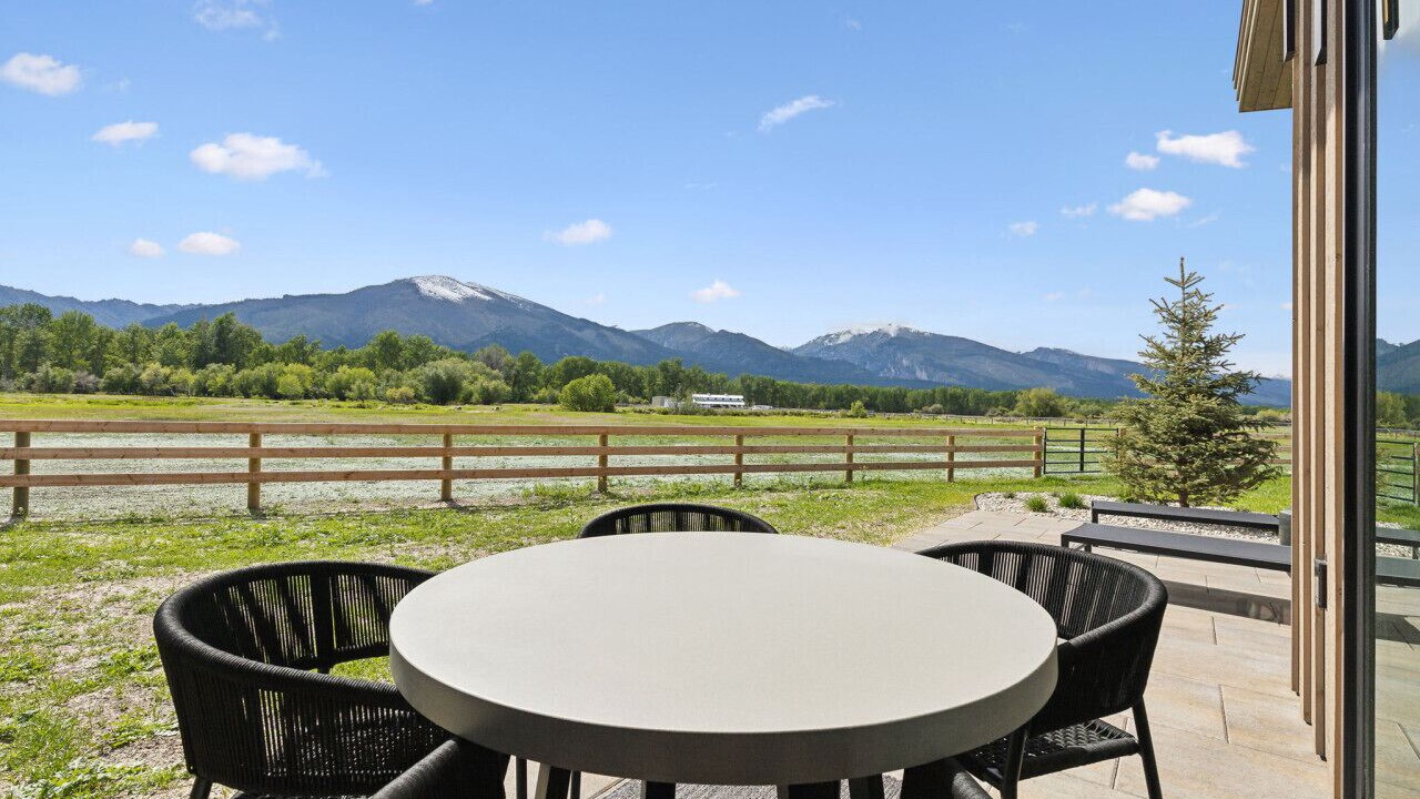 Photo of Outdoor in Hamilton