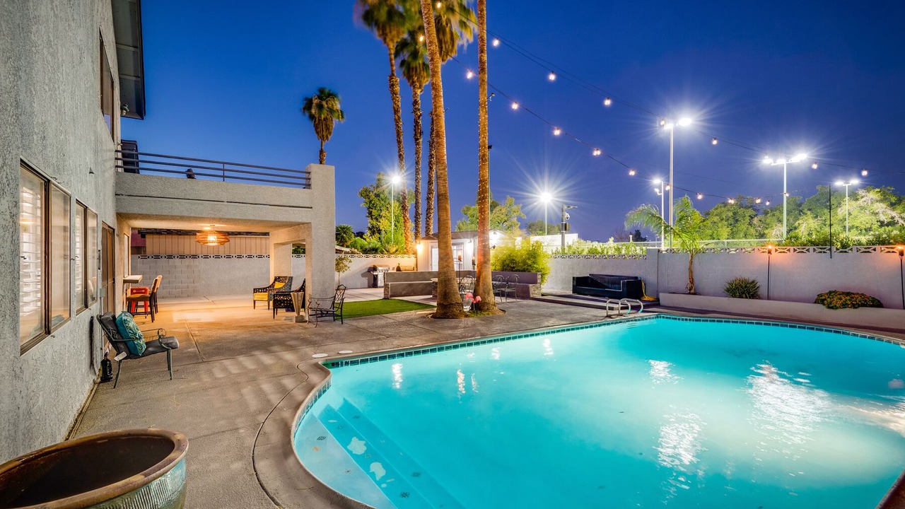 Photo of Outdoor in McNeil Estates