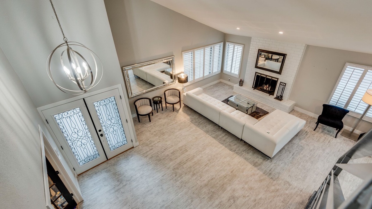 Photo of Livingroom in McNeil Estates