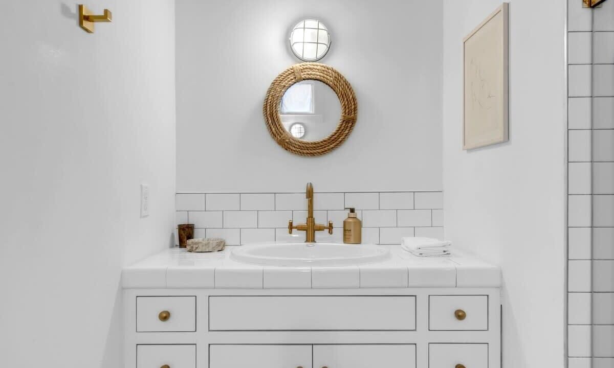 Photo of Bathroom in Kingsland