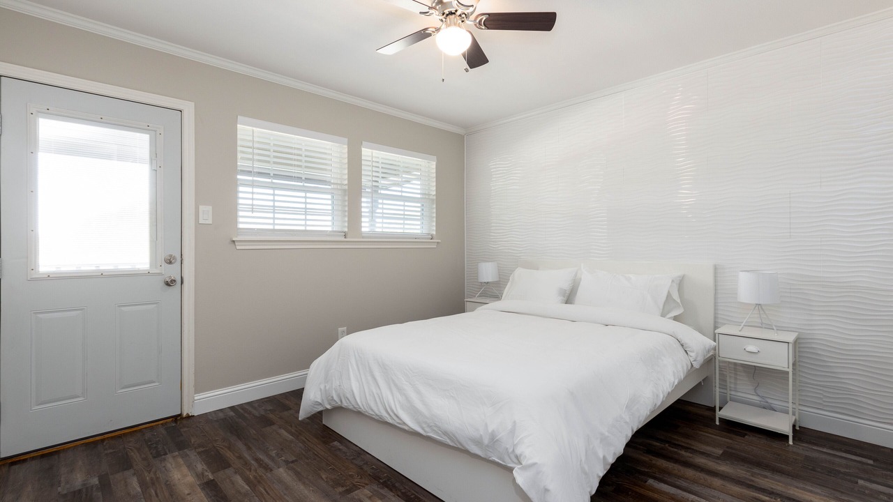 Photo of Bedroom in Grand Prairie