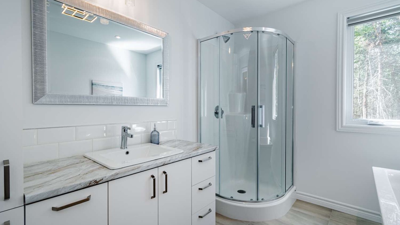 Photo of Bathroom in Adstock